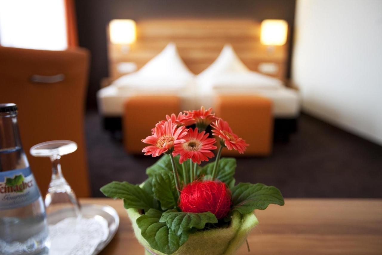 Hotel Hirsch Leonberg Quarto foto